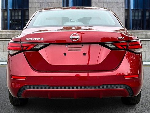 Used 2024 Nissan Sentra SV image 4