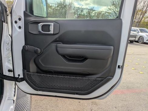 Used 2024 Jeep Wrangler Sport image 16