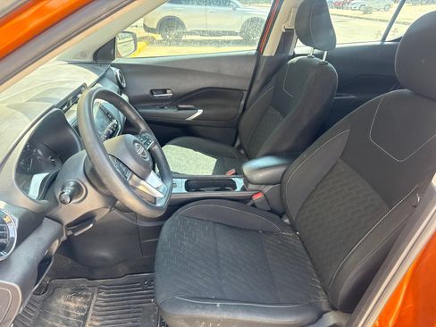 Used 2022 Nissan Kicks SV FWD image 10