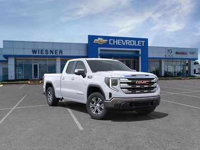 New 2025 GMC Sierra 1500 SLE w/ Preferred Package