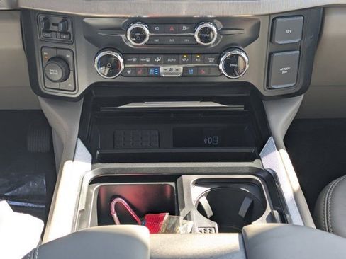 New 2026 Ford F450 Platinum w/ Platinum Plus Package image 20