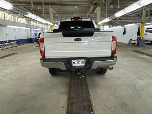 Used 2022 Ford F250 XL w/ Power Equipment Group AWD/4WD image 8