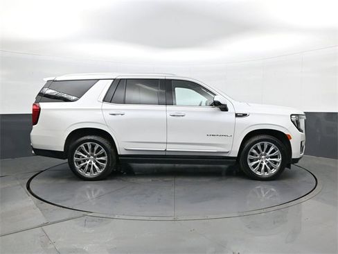 Certified 2022 GMC Yukon Denali image 4