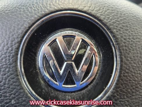 Used 2018 Volkswagen Passat 2.0T SE FWD image 30