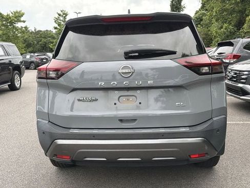 Used 2022 Nissan Rogue SL w/ SL Premium Package FWD image 5