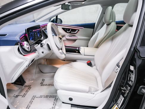 Certified 2023 Mercedes-Benz EQE 500 4MATIC Sedan image 23