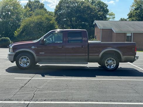 Used 2005 Ford F250 King Ranch image 2