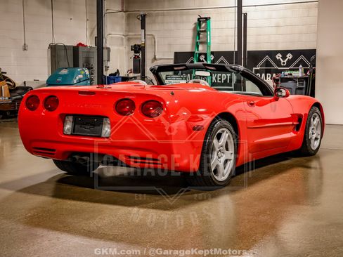 Used 1999 Chevrolet Corvette Convertible w/ Memory Pkg RWD image 23