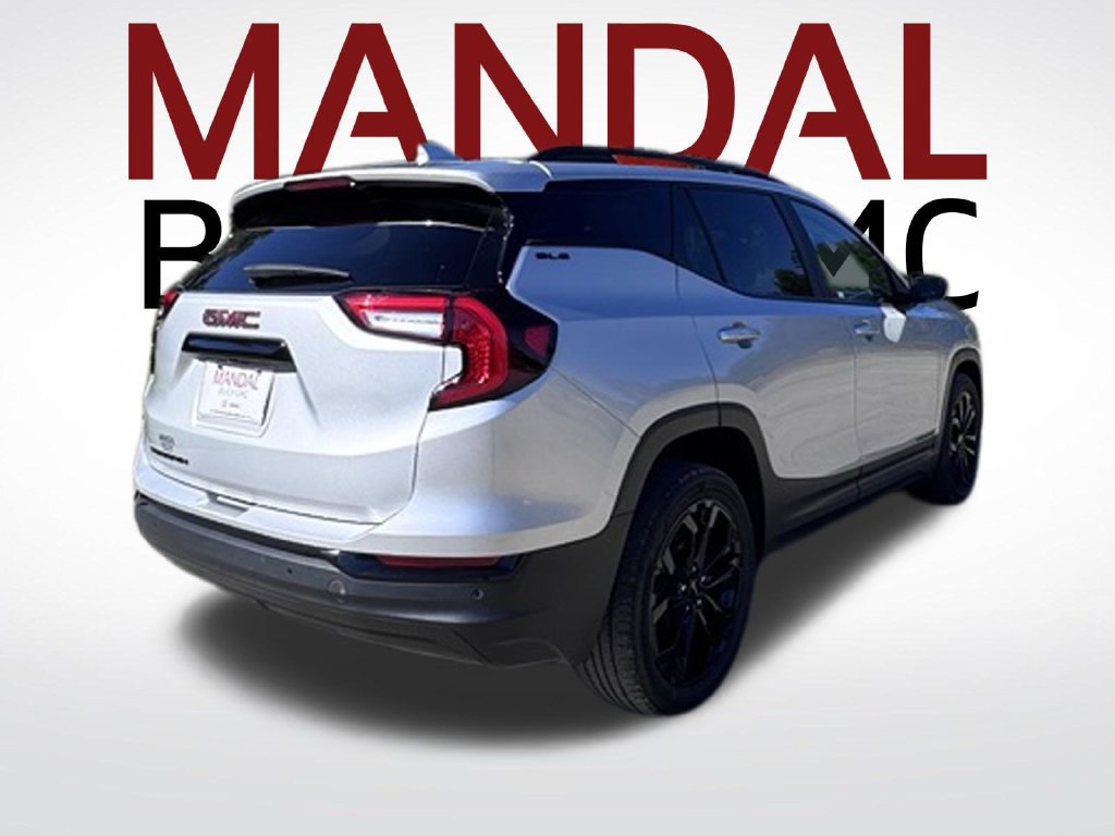 Used 2022 GMC Terrain SLE w/ Driver Convenience Package FWD image 7