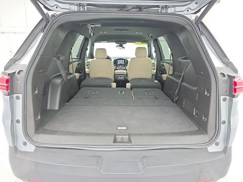 Used 2023 Chevrolet Traverse LT AWD/4WD image 46