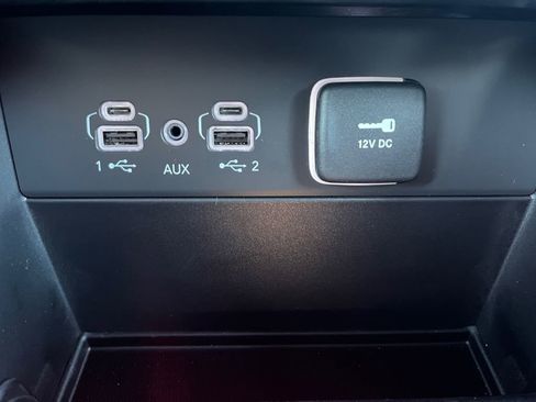 New 2025 Jeep Grand Cherokee Laredo image 6