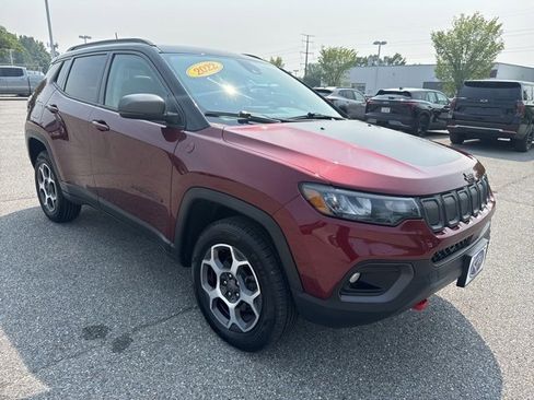 Used 2022 Jeep Compass Trailhawk w/ Sun and Sound Group image 8