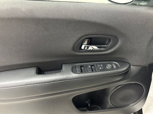 Used 2022 Honda HR-V Sport image 17