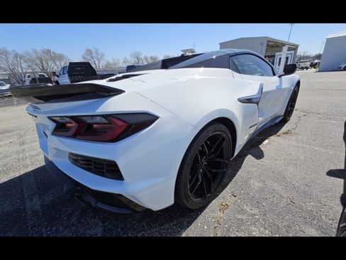 Used 2025 Chevrolet Corvette Z06 image 10