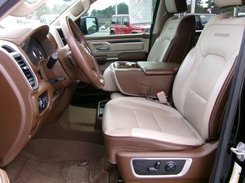 Used 2019 RAM 1500 Laramie image 13