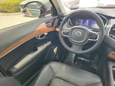Used 2023 Volvo XC90 B6 Plus w/ Protection Package Premier AWD/4WD image 17