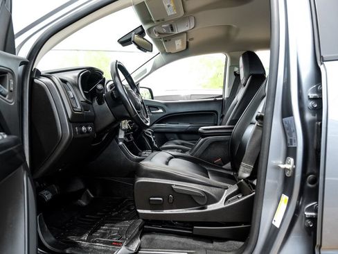 Used 2022 GMC Canyon AT4 AWD/4WD image 3