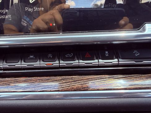 Used 2024 GMC Sierra 1500 Elevation image 37