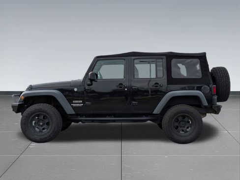 Used 2016 Jeep Wrangler Unlimited Sport w/ Connectivity Group image 3