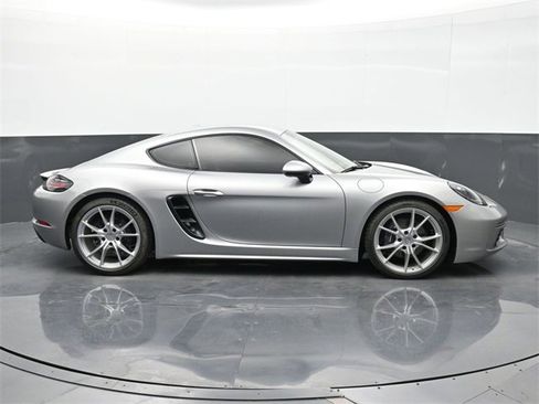 New 2025 Porsche 718 Cayman image 24