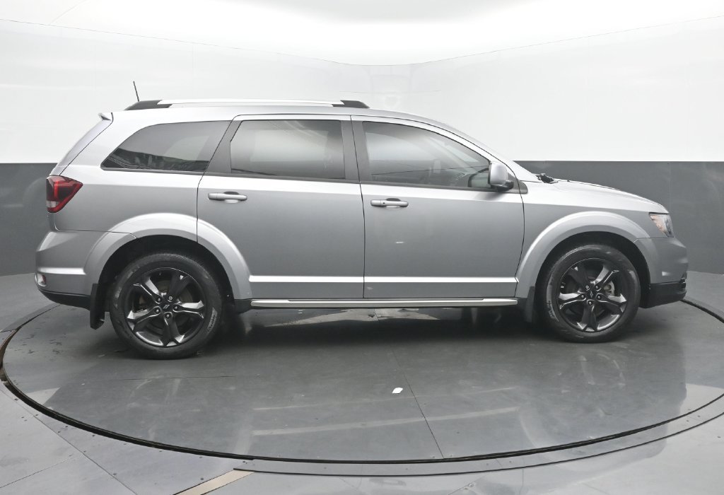 Used 2019 Dodge Journey Crossroad w/ Mopar All Weather Group FWD image 7
