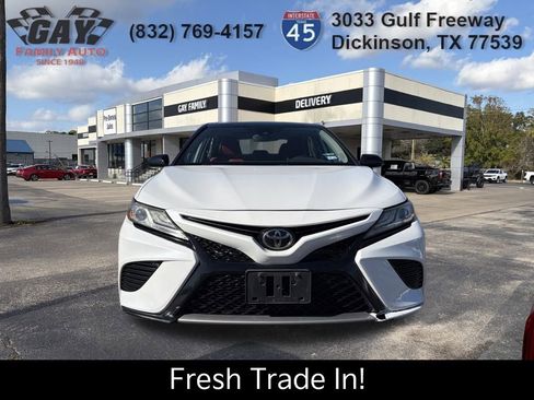Used 2019 Toyota Camry XSE image 2