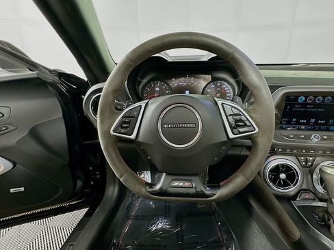 Used 2018 Chevrolet Camaro ZL1 image 13