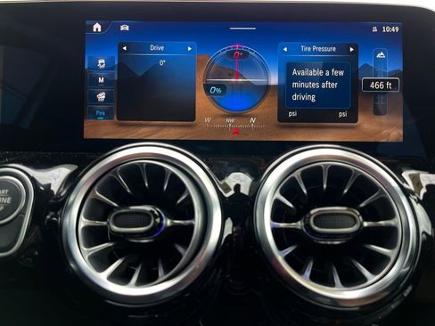 Certified 2025 Mercedes-Benz GLA 250 GLA 250 image 33