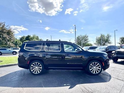 Used 2023 Jeep Grand Wagoneer Series II AWD/4WD image 14
