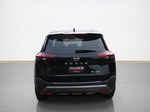 Certified 2023 Nissan Rogue SL w/ SL Premium Package AWD/4WD image 4