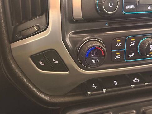 Used 2019 GMC Sierra 3500 SLT AWD/4WD image 32