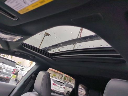 Used 2025 Lexus RX 350 w/ Convenience Package image 25