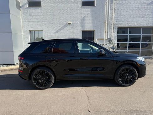 New 2025 Lincoln Corsair Grand Touring w/ Equipment Group 302A AWD/4WD image 6