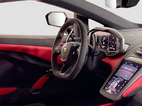 Used 2025 Lamborghini Revuelto AWD/4WD image 30