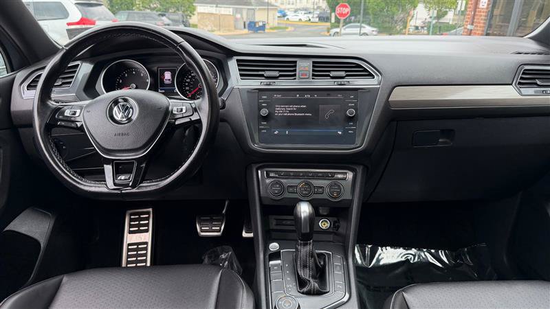 Used 2021 Volkswagen Tiguan SE R-Line AWD/4WD image 27