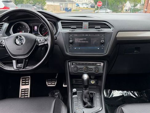 Used 2021 Volkswagen Tiguan SE R-Line AWD/4WD image 27