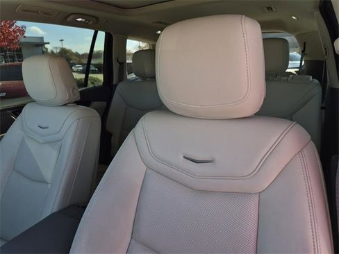 Used 2021 Cadillac XT6 Premium Luxury image 27