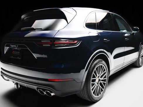 Used 2022 Porsche Cayenne S image 24