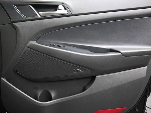 Used 2020 Hyundai Tucson Sport image 11