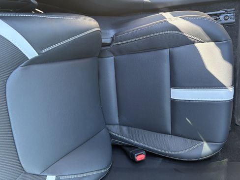 Used 2025 Toyota Camry SE image 10