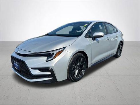 Certified 2026 Toyota Corolla XSE FWD image 2