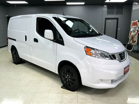 Used 2021 Nissan NV200 SV w/ Back Door Glass Package image 2
