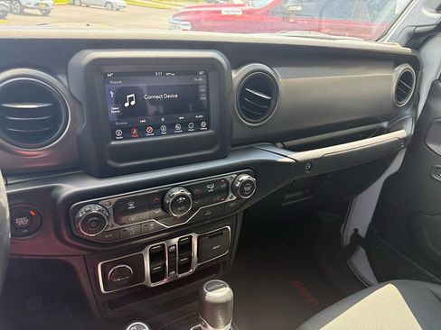 Used 2021 Jeep Gladiator Sport AWD/4WD image 25