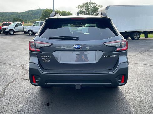 Used 2022 Subaru Outback Premium AWD/4WD image 4