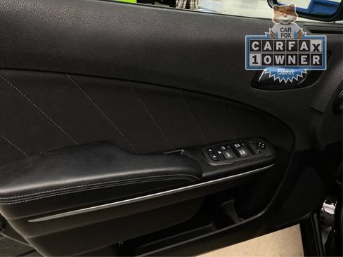Used 2019 Dodge Charger SXT AWD/4WD image 25