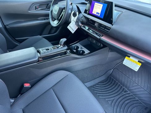 New 2026 Toyota Prius Plug-In Hybrid image 15