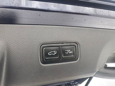 New 2026 Kia Carnival EX FWD image 17