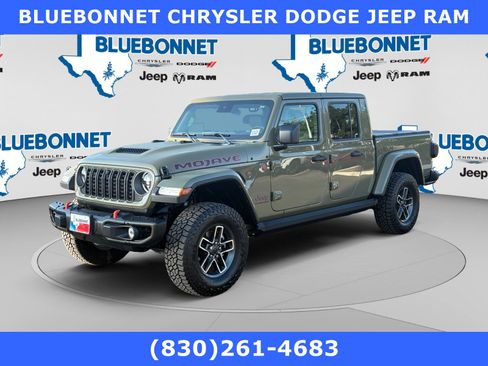 Used 2025 Jeep Gladiator Mojave AWD/4WD image 1