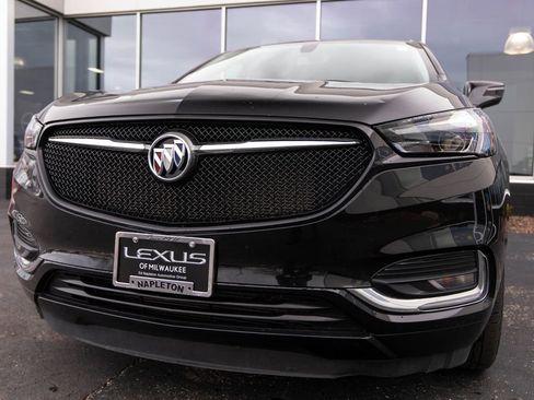 Used 2021 Buick Enclave Essence w/ Sport Touring Edition FWD image 13