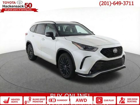 Used 2025 Toyota Highlander XSE image 1